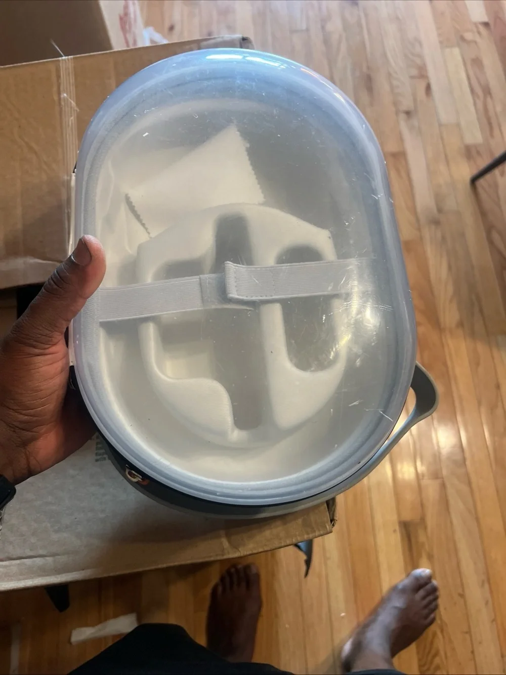 Protective VR Headset Carrying Case - Gray and White